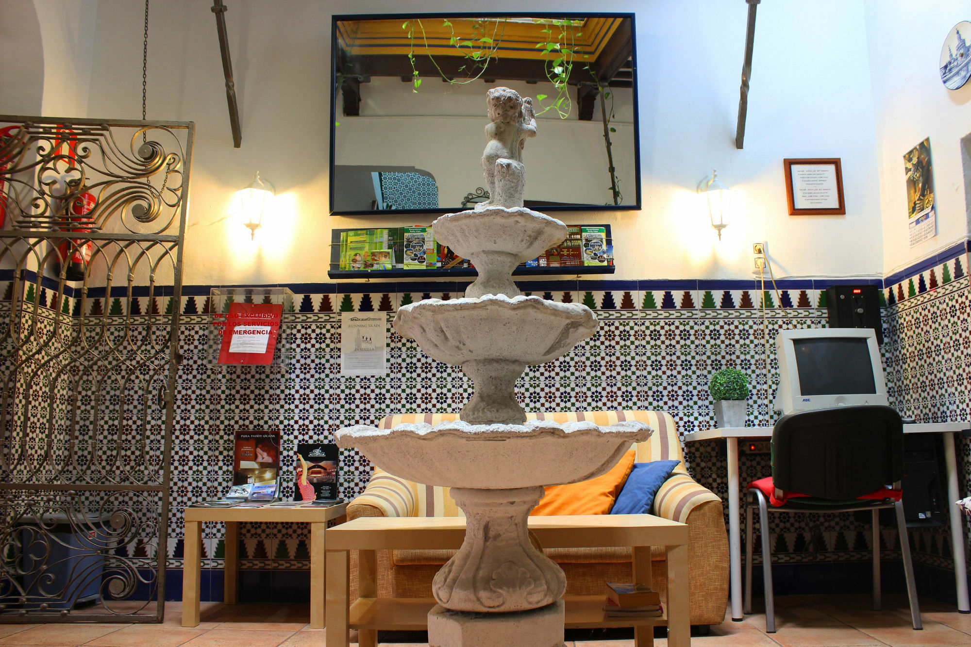 Pension Lisdos Seville Luaran gambar