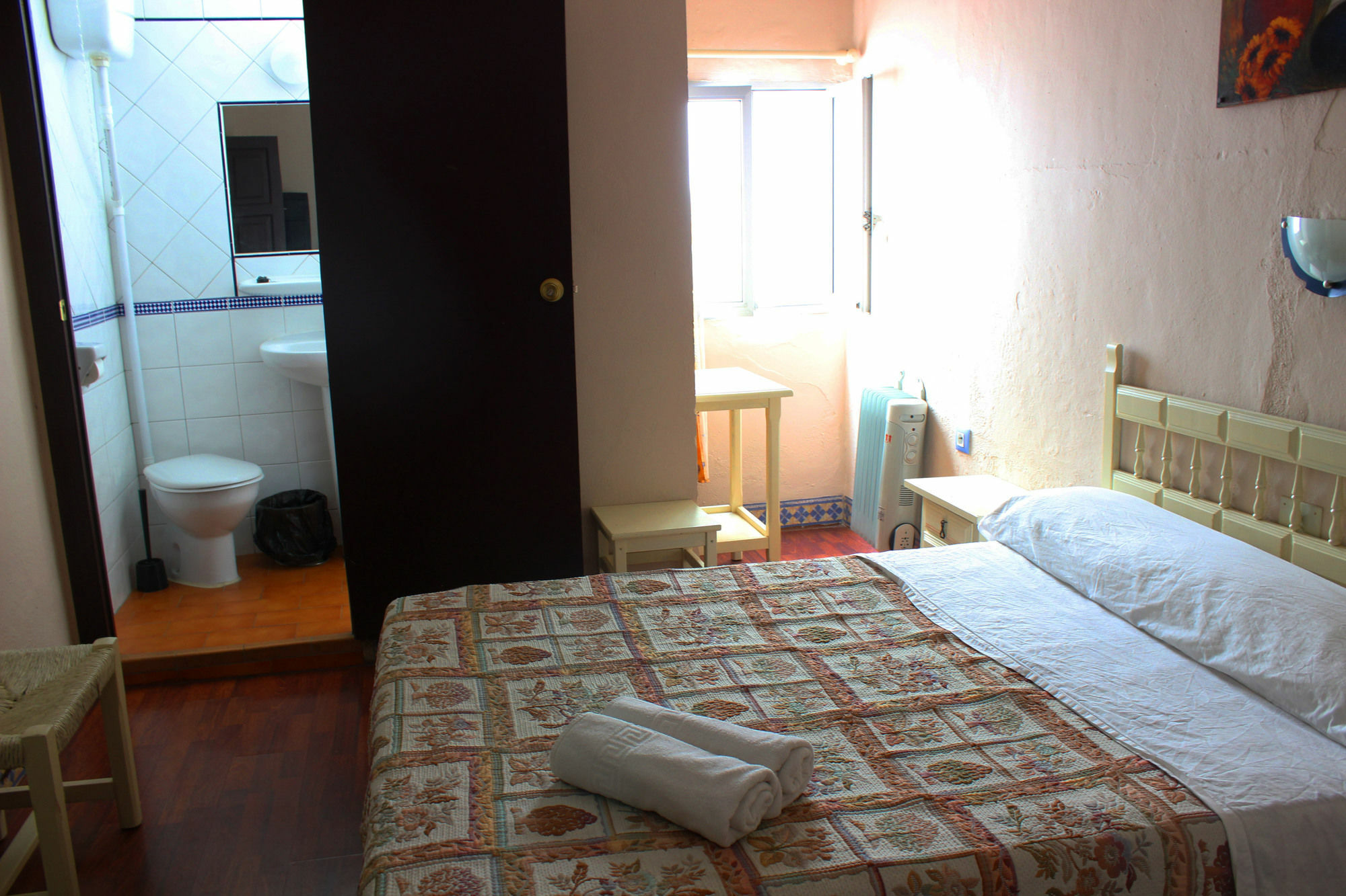 Pension Lisdos Seville Luaran gambar