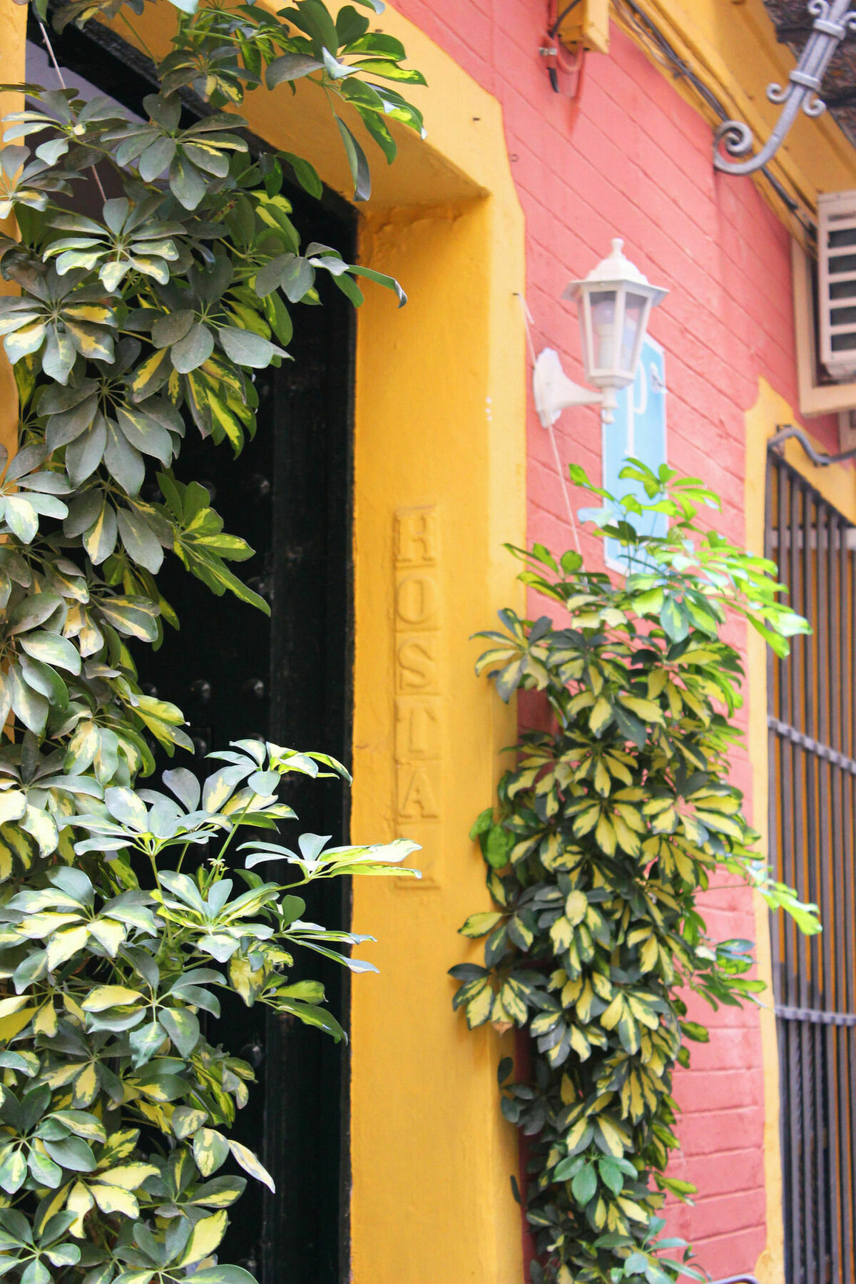 Pension Lisdos Seville Luaran gambar