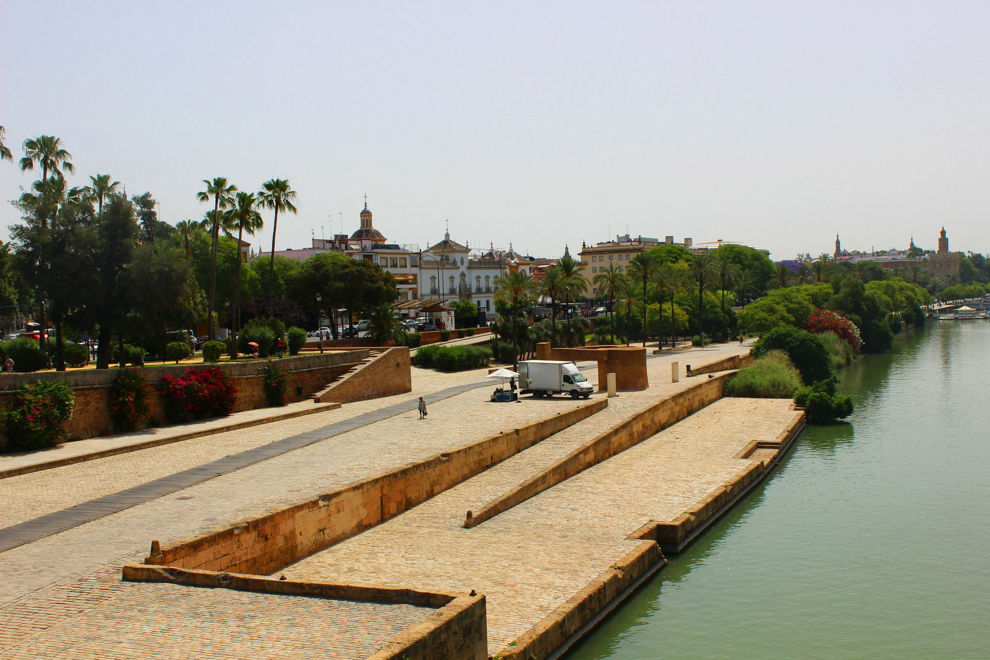 Pension Lisdos Seville Luaran gambar